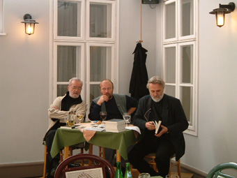 könyyh
